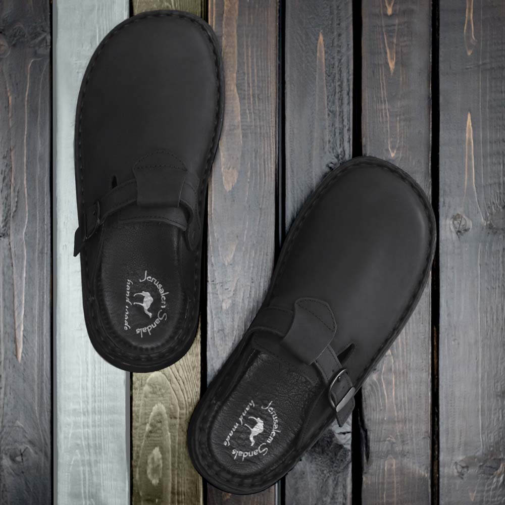 Sawyer - Leather Clog-Toe Sandal | Black Nubuck