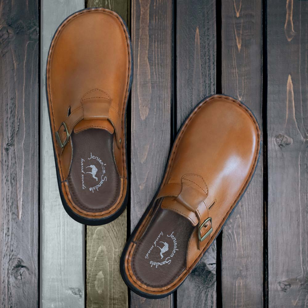 Sawyer - Leather Clog-Toe Sandal | Honey