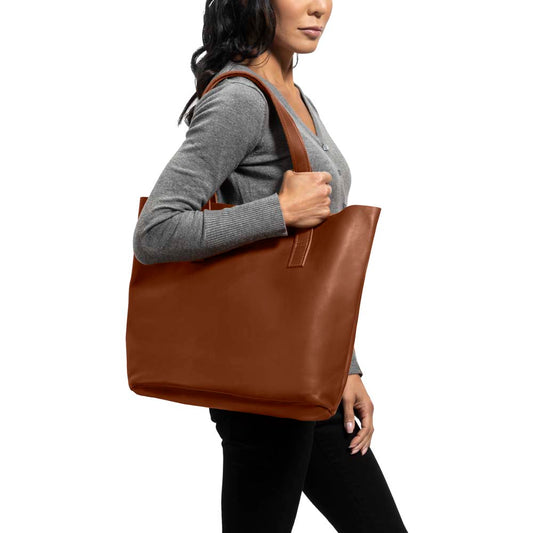 Classic Tote Leather Bag in Honey color - model view