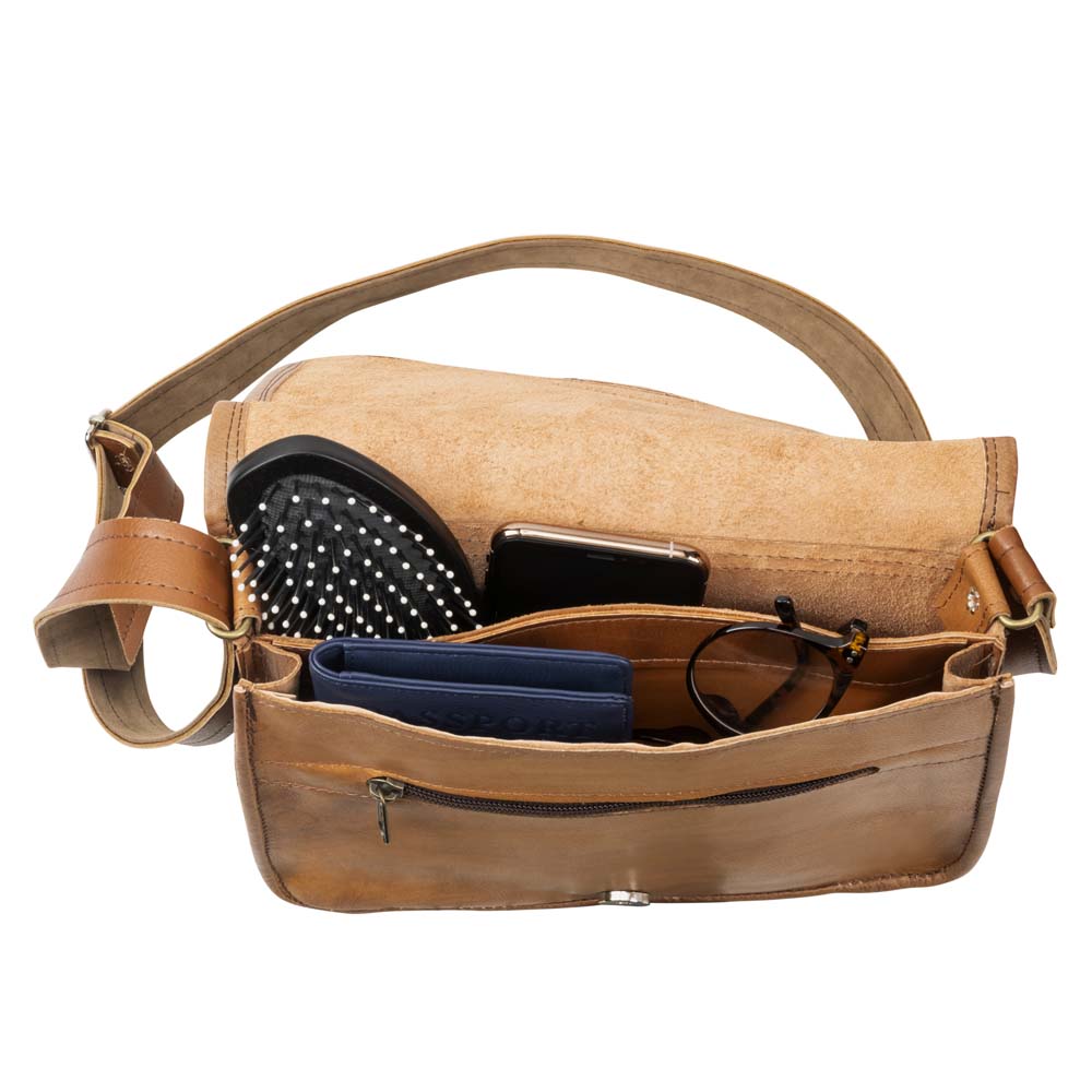 Messenger Bag brown, handmade leather bag - inside View