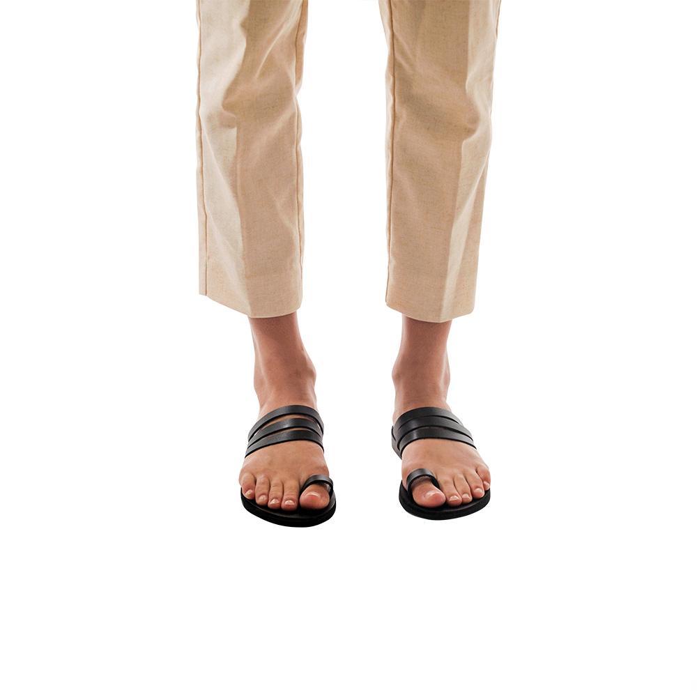 MOCHI Men Brown Sandals - Buy MOCHI Men Brown Sandals Online at Best Price  - Shop Online for Footwears in India | Flipkart.com